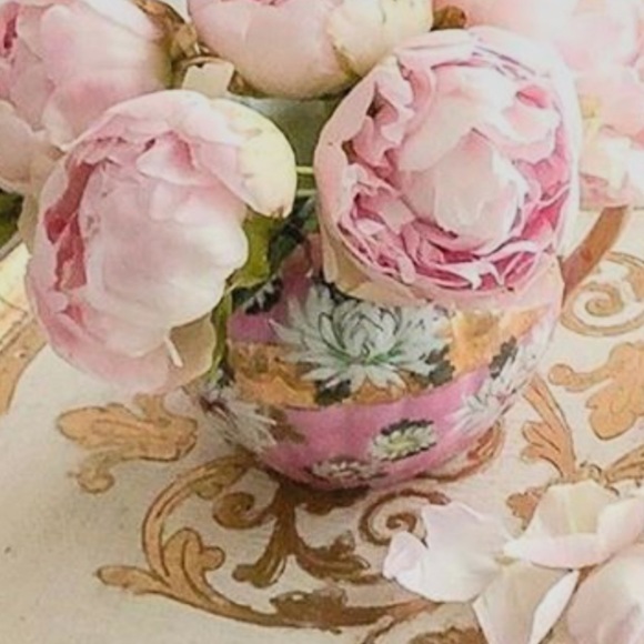 Meet your Posher, Kat Rose - Picture 1 of 1